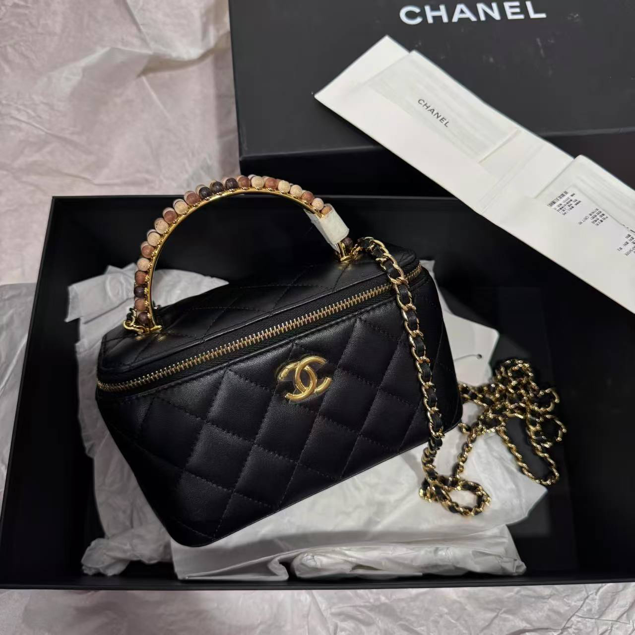 99新 Chanel/香奈儿 多多奢品/香奈儿23A木头手串珠斜挎包/99新