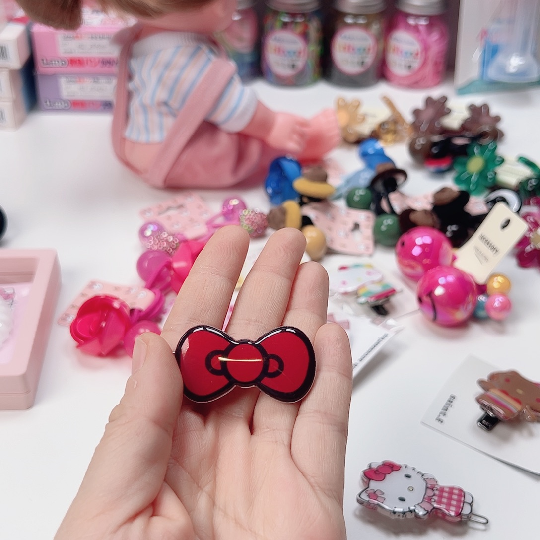 红色新年款蝴蝶结扣夹