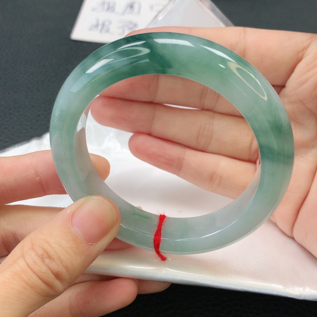 翡翠手镯未镶嵌缅甸53