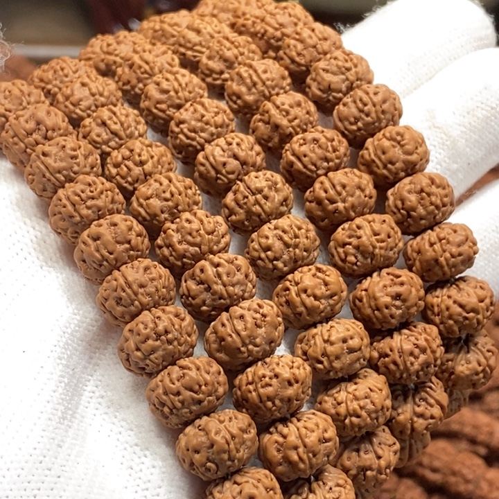 长***漫吊坠金刚菩提树王