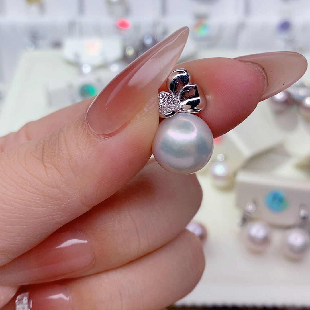 淡水珍珠吊坠(赠链)银S925镶嵌