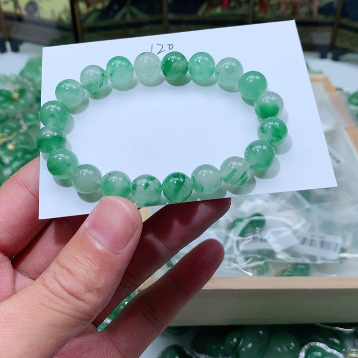 石英质玉颈饰未镶嵌