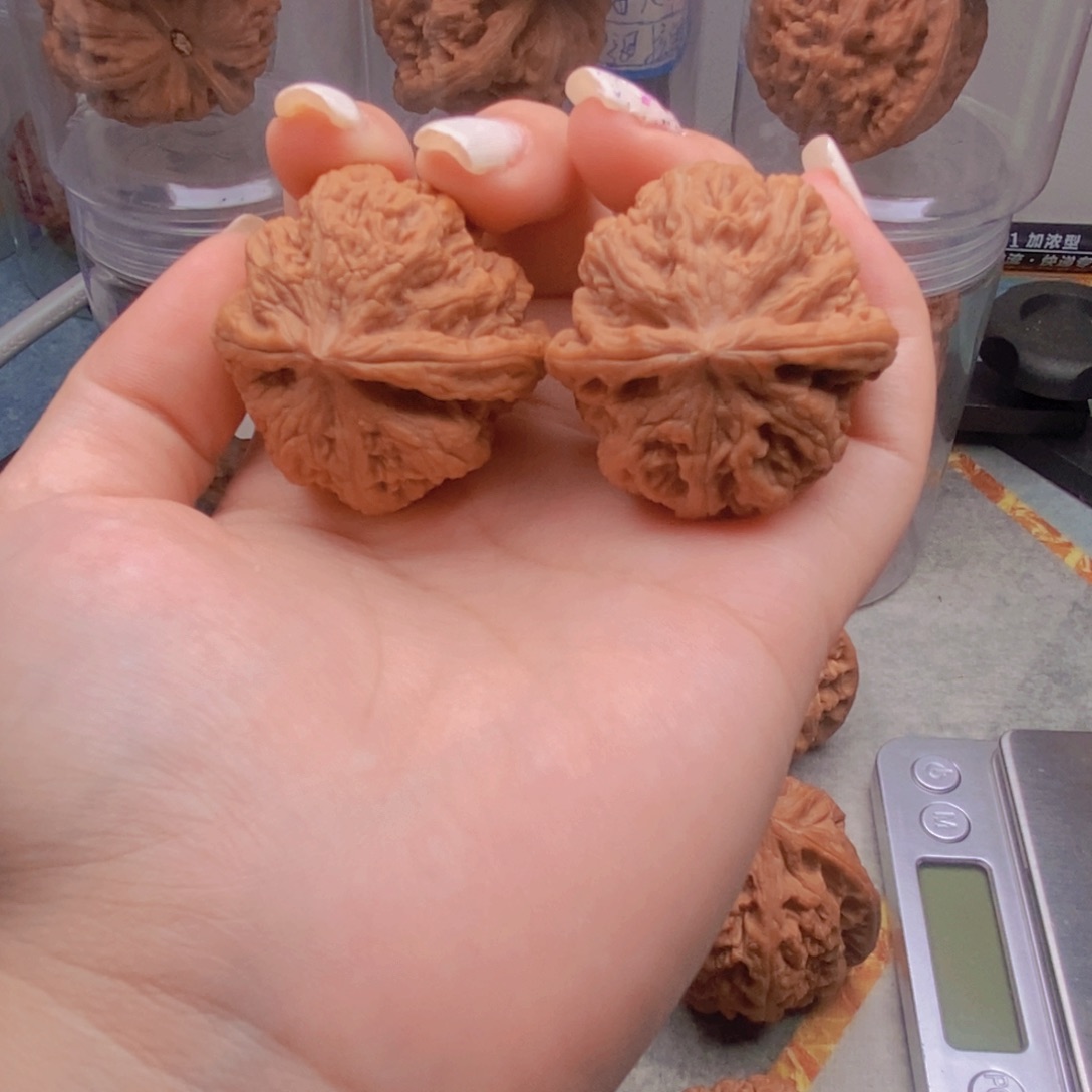 该***啦吊坠文玩核桃粗筋精品对39 