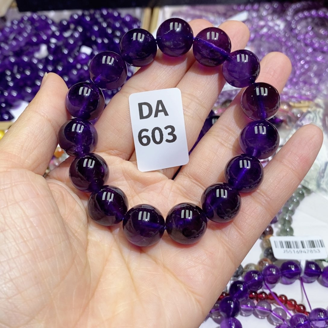 水晶多样性发一未镶嵌知**丁