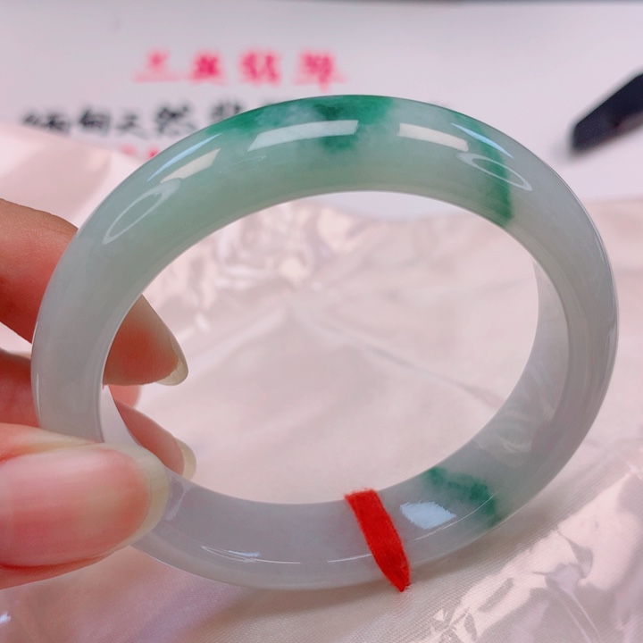 翡翠未镶嵌手镯51圈