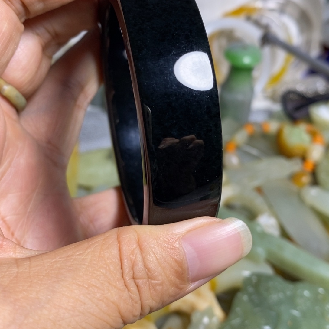 侠***姐和田玉（糖玉）未镶嵌颈饰