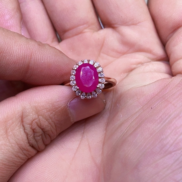 红宝石戒指银S925镶嵌………..