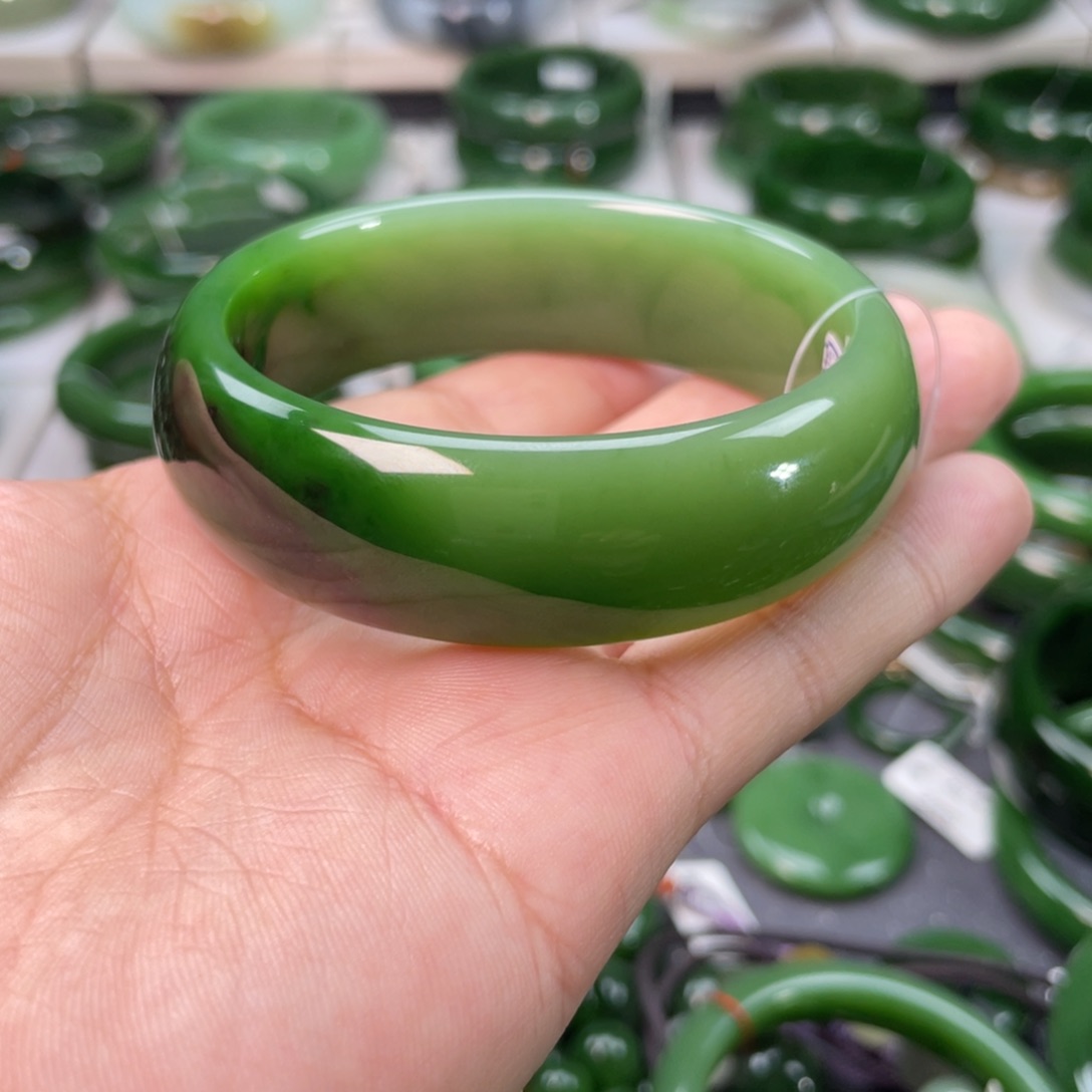 和田玉（碧玉）手镯未镶嵌