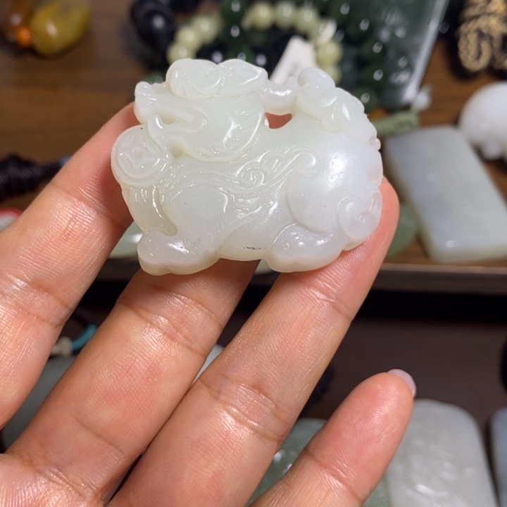 颈饰未镶嵌和田玉