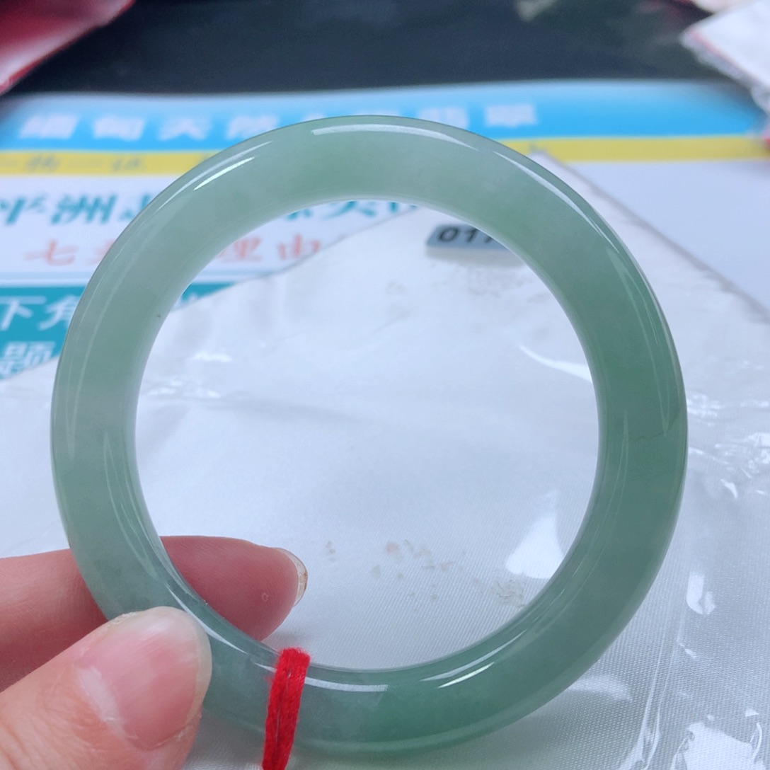翡翠手镯未镶嵌0177号