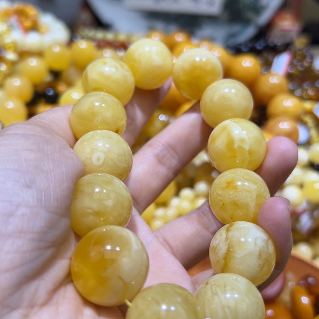 琥珀珠宝奇石未镶嵌