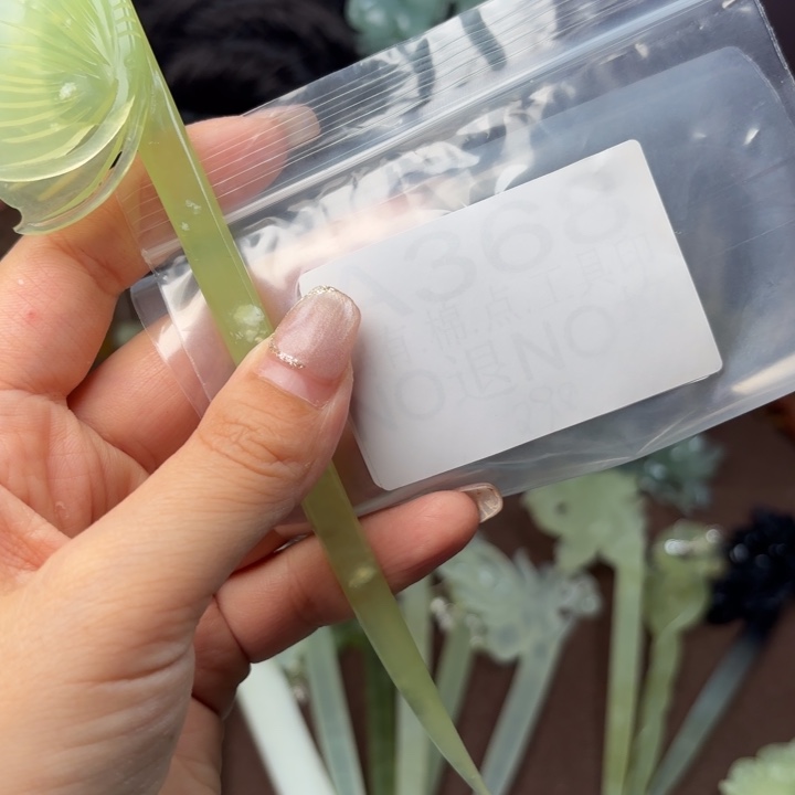 蛇纹石玉发饰合金