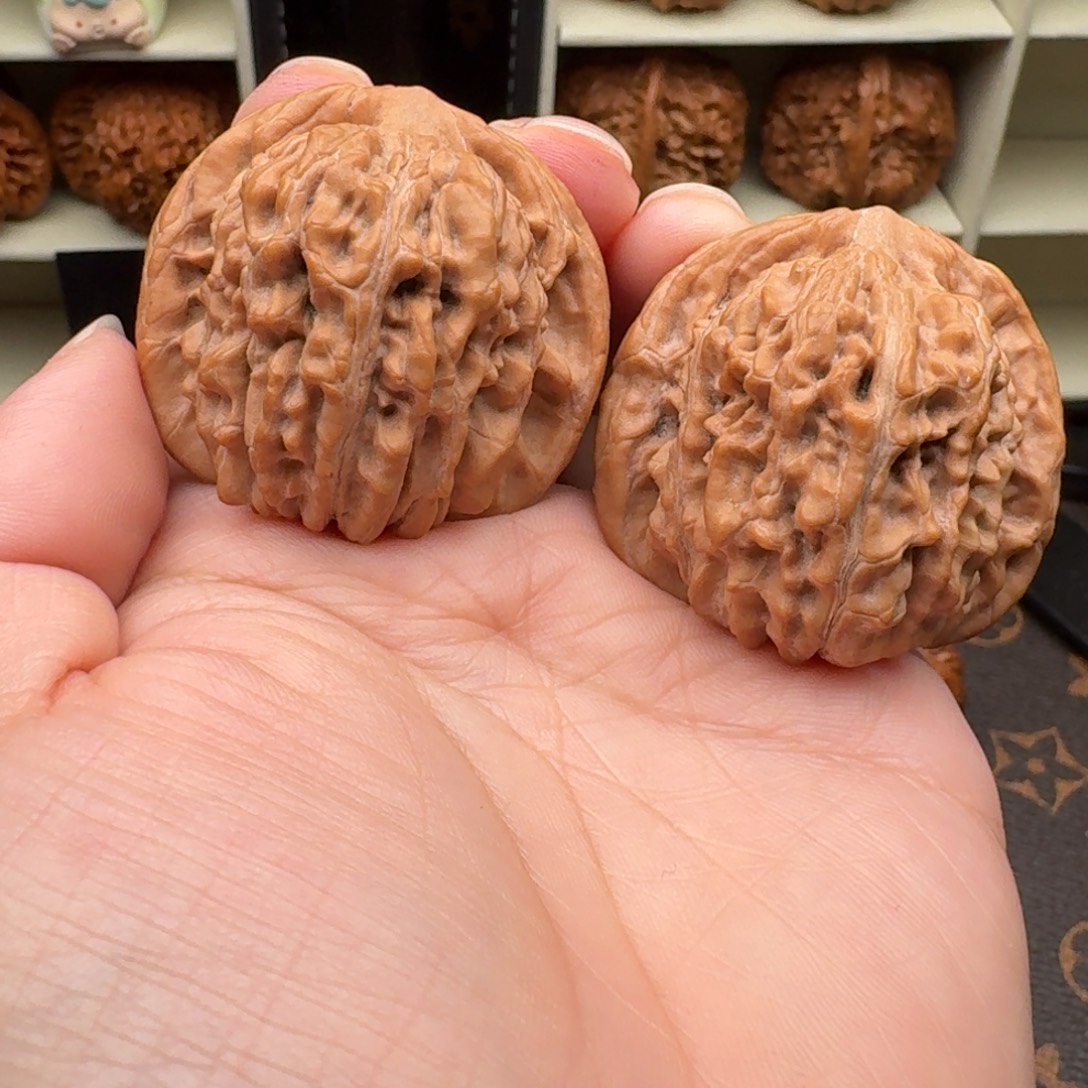 活***！文玩核桃吊坠一代四座楼