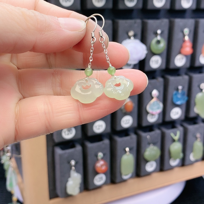 【闪购商品】和田玉耳饰银S925镶嵌精美