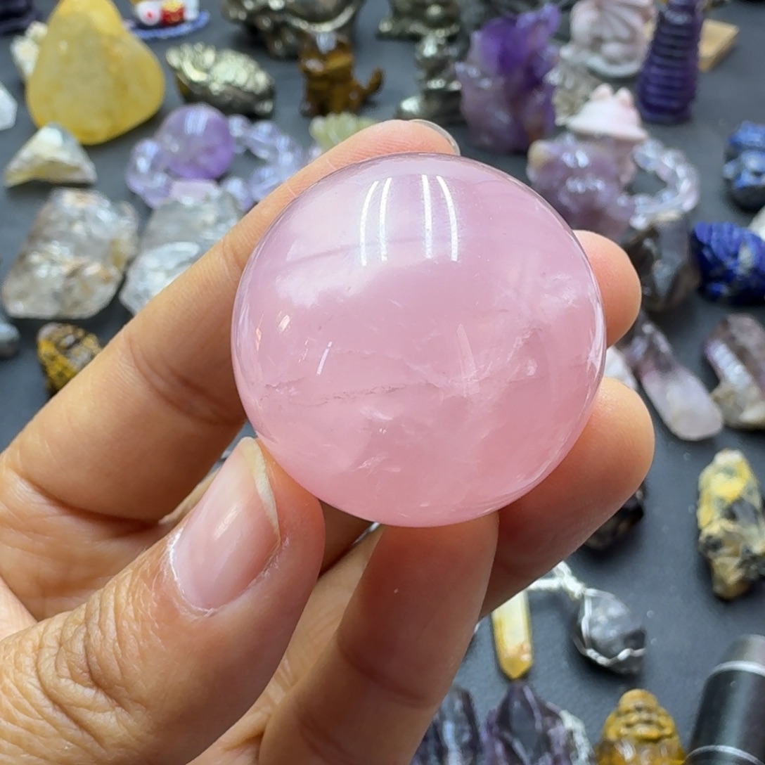 猫***子石材星光粉球的一个