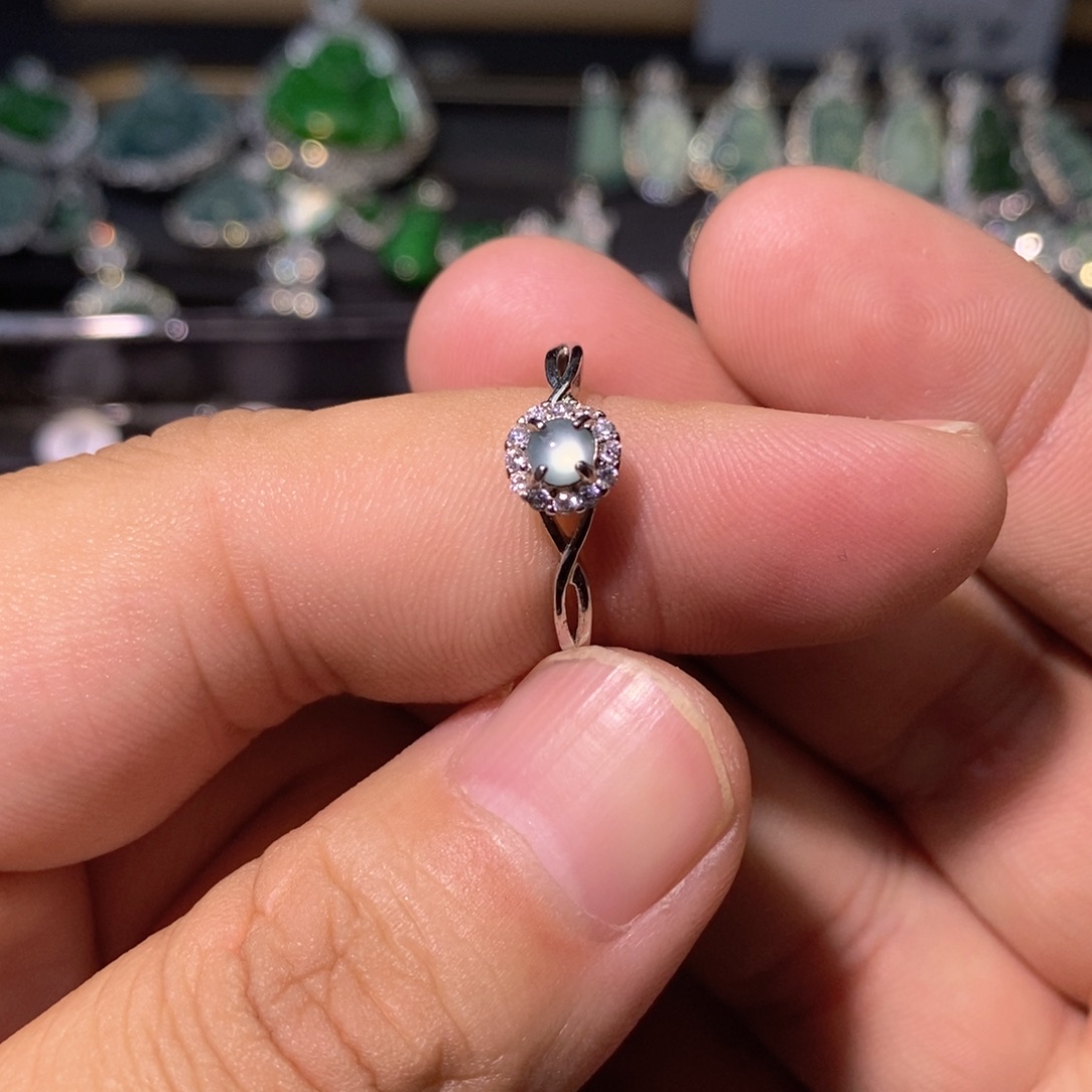 翡翠未镶嵌颈饰天然