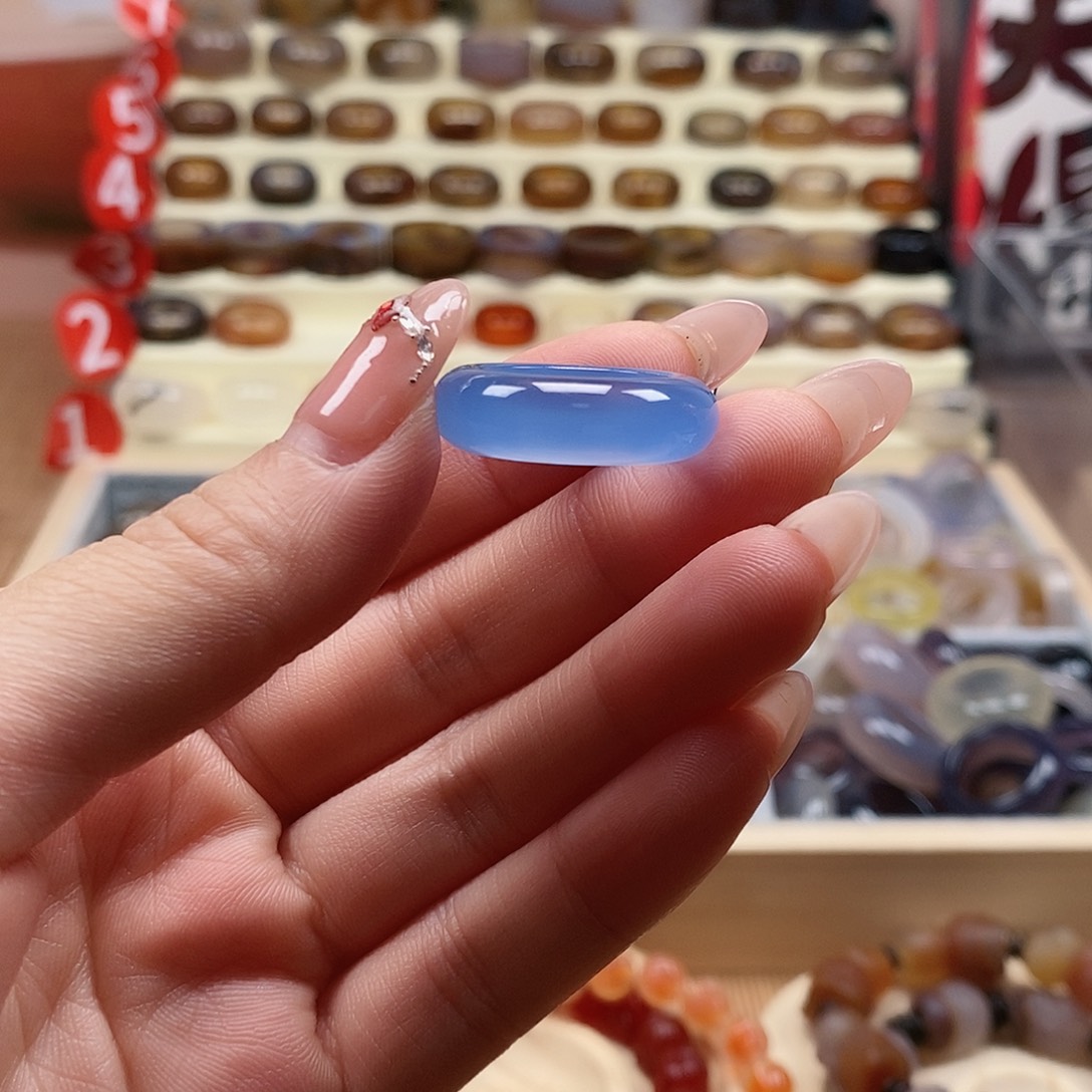 小***兔未镶嵌戒指玛瑙/玉髓