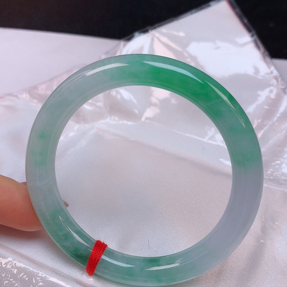 【闪购商品】翡翠手镯未镶嵌53圆条手镯