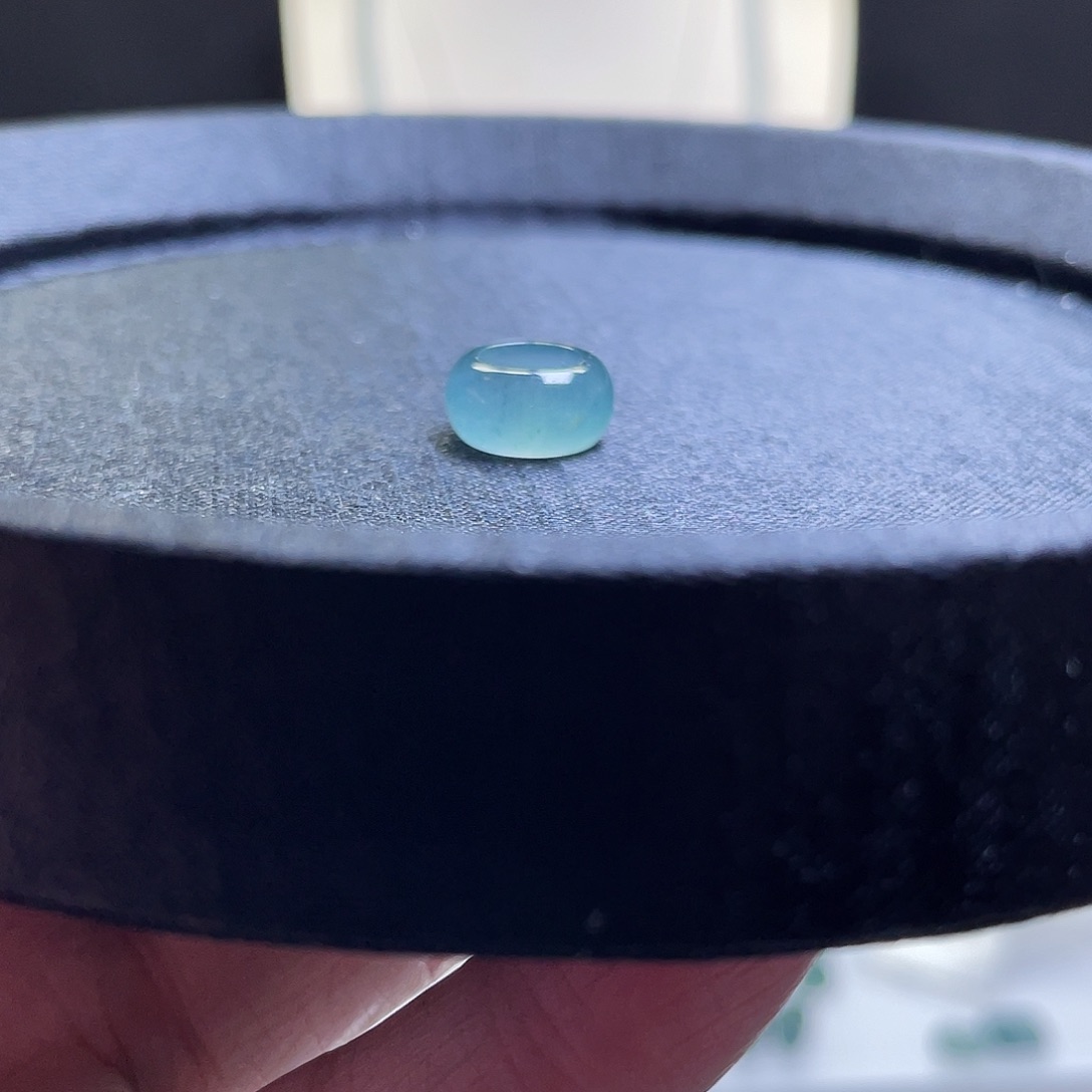 翡翠散珠天然A货翡翠内径7.3跑环一颗