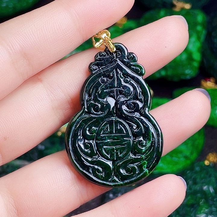 翡翠银S925镶嵌颈饰多样性