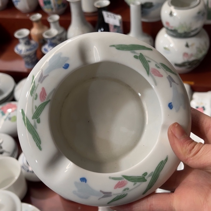 醴陵高温釉下手绘10.5厘米东方红