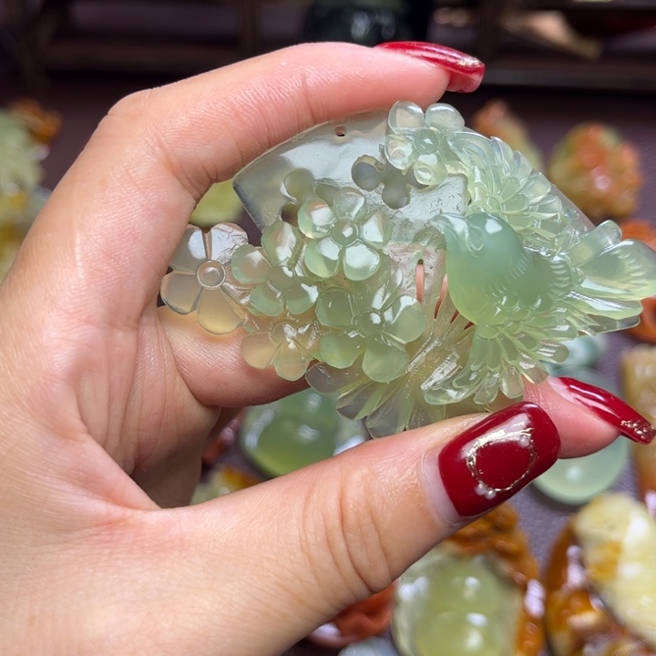 蛇纹石玉吊坠(赠链)未镶嵌