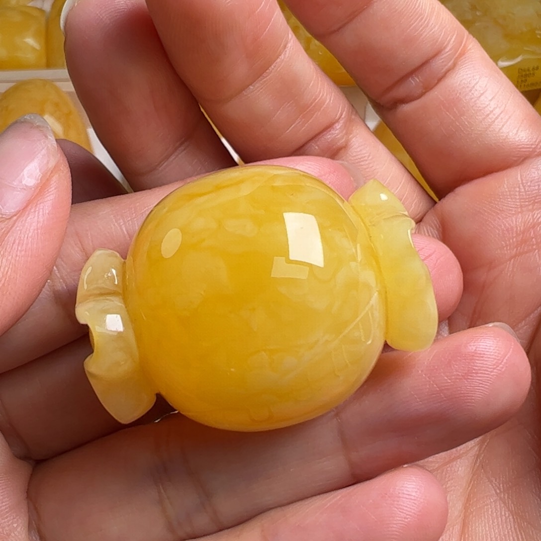 蜜蜡吊坠(不含链)未镶嵌无优化