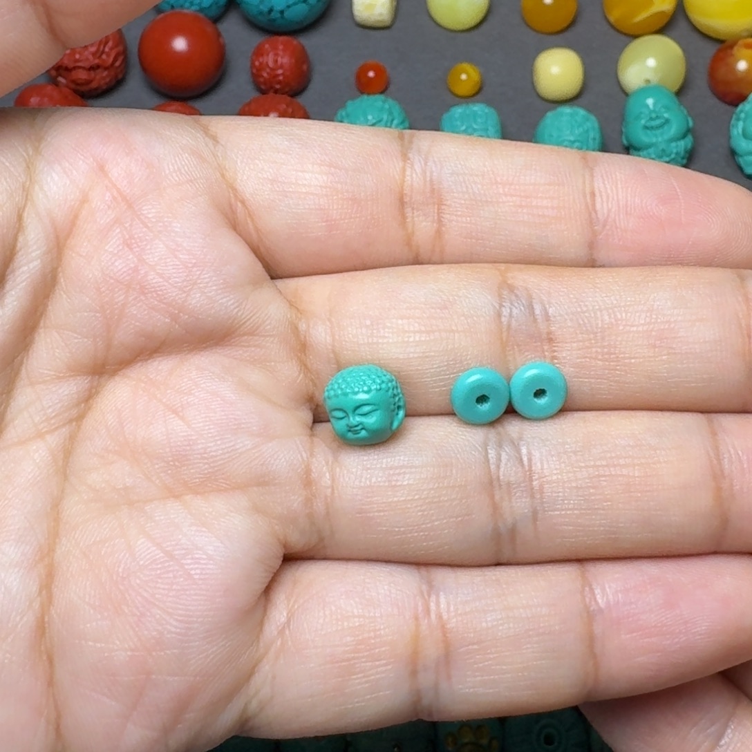 非金属卡8宝宝佛一个，绿隔片2个