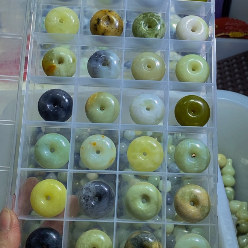 【闪购商品】蛇纹石玉散珠未镶嵌27