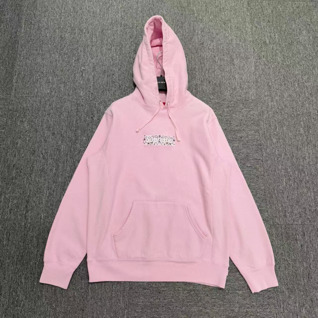 99新 Supreme 腰果花boxlogo连帽卫衣/M码/98新/编码11057 