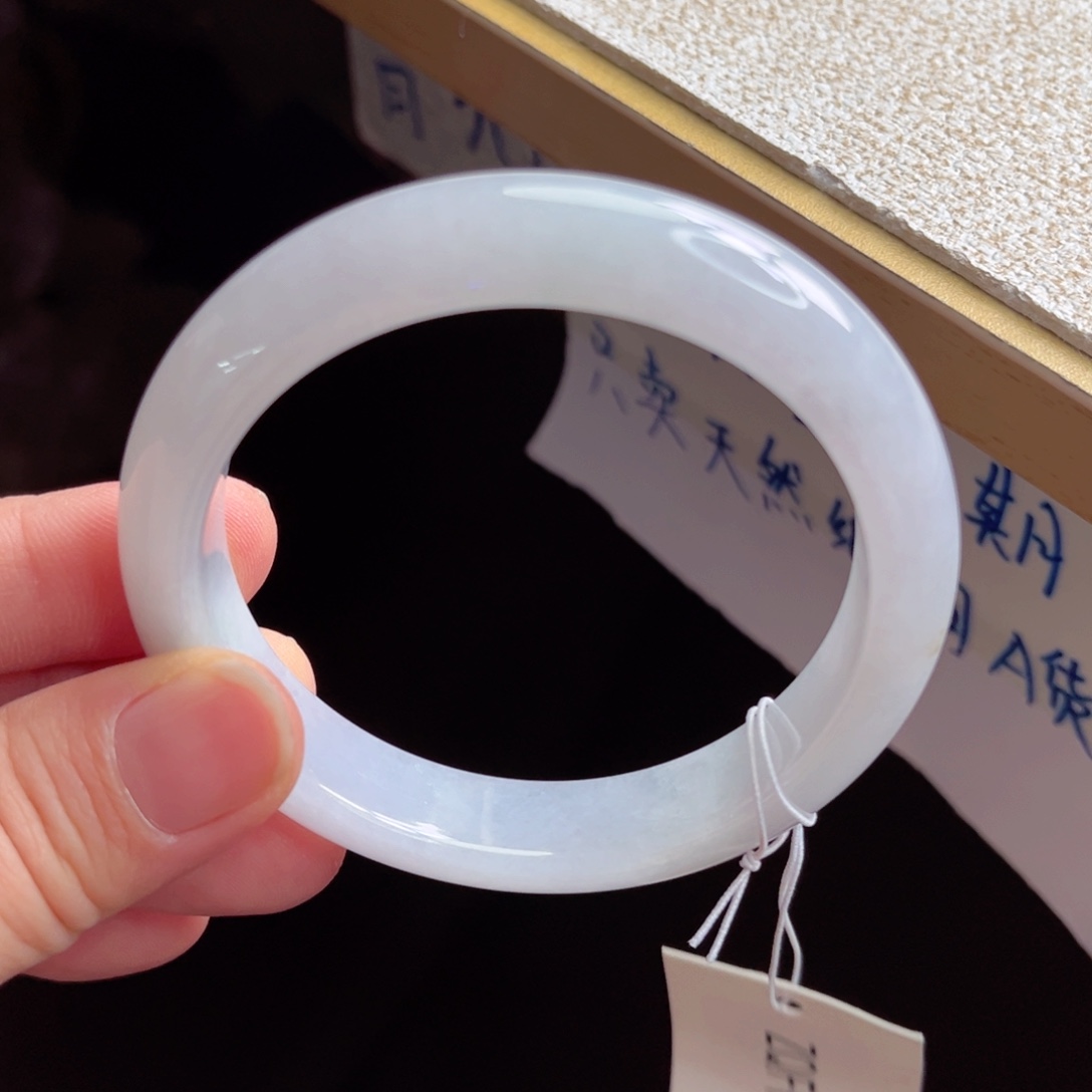 翡翠未镶嵌手镯手镯