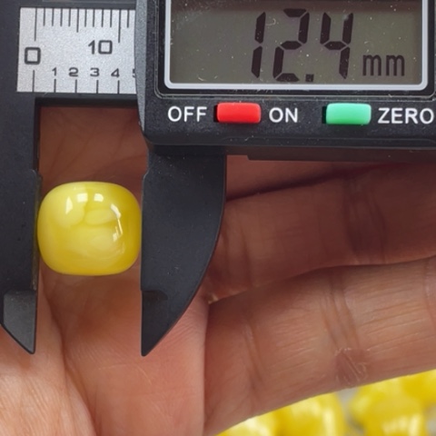 【闪购商品】裸石蜜蜡未镶嵌50杂