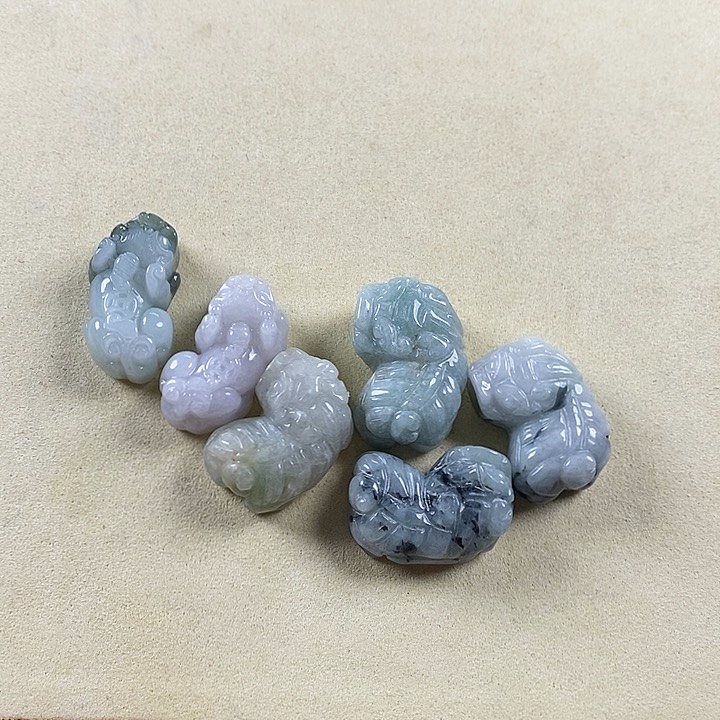 翡翠颈饰未镶嵌翡翠31