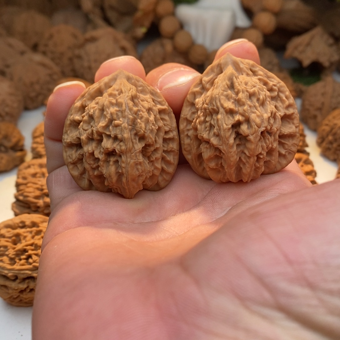 把件文玩核桃盘龙虎头39