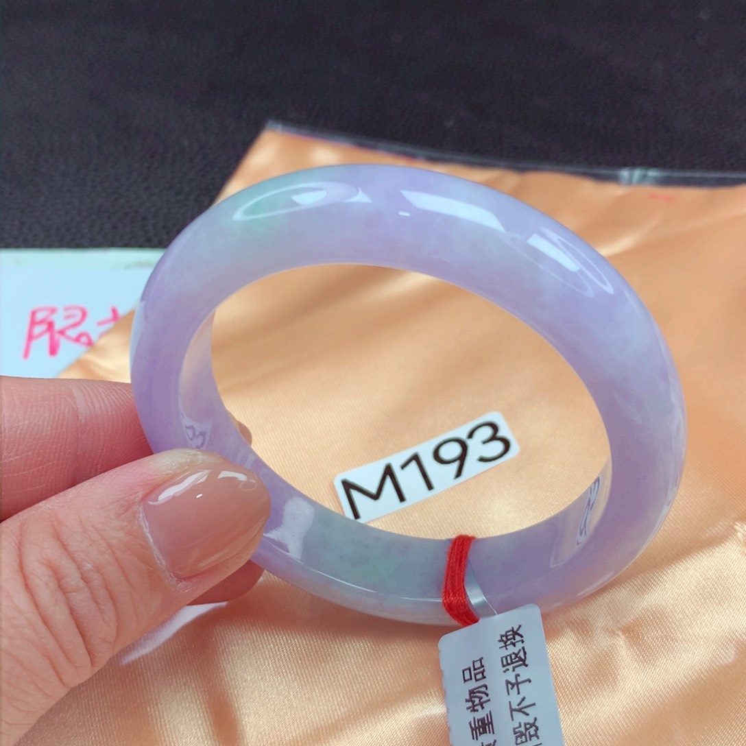 翡翠手镯未镶嵌手镯88