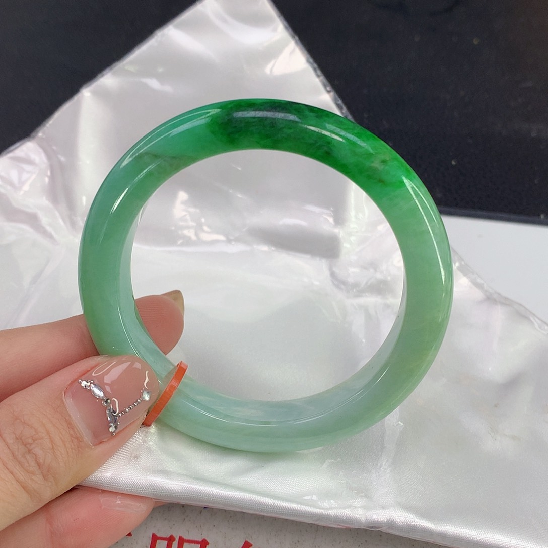 翡翠手镯未镶嵌天然A货翡翠449