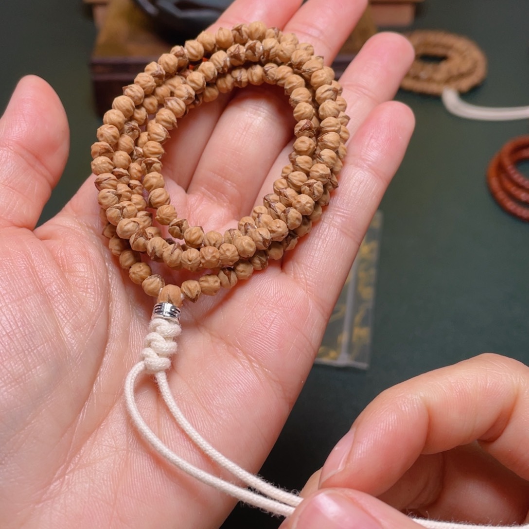 柏香籽/百香籽吊坠小三菱长串