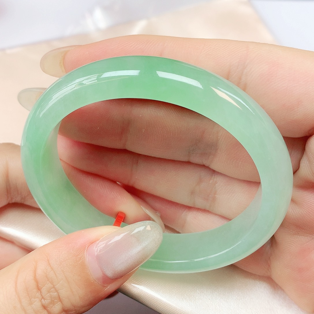 翡翠手镯未镶嵌抖音329贵妃