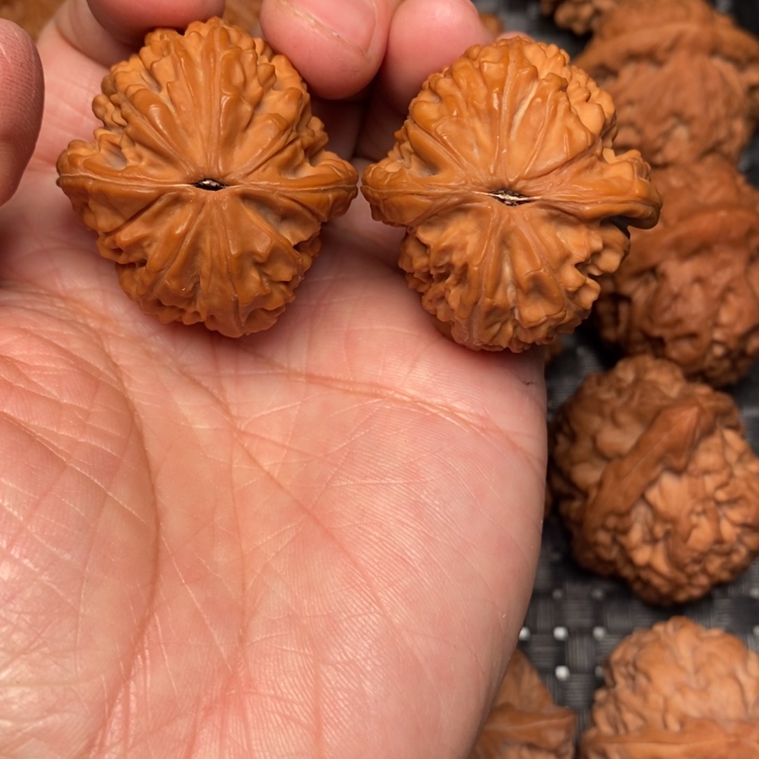 文玩核桃吊坠芭蕉扇36