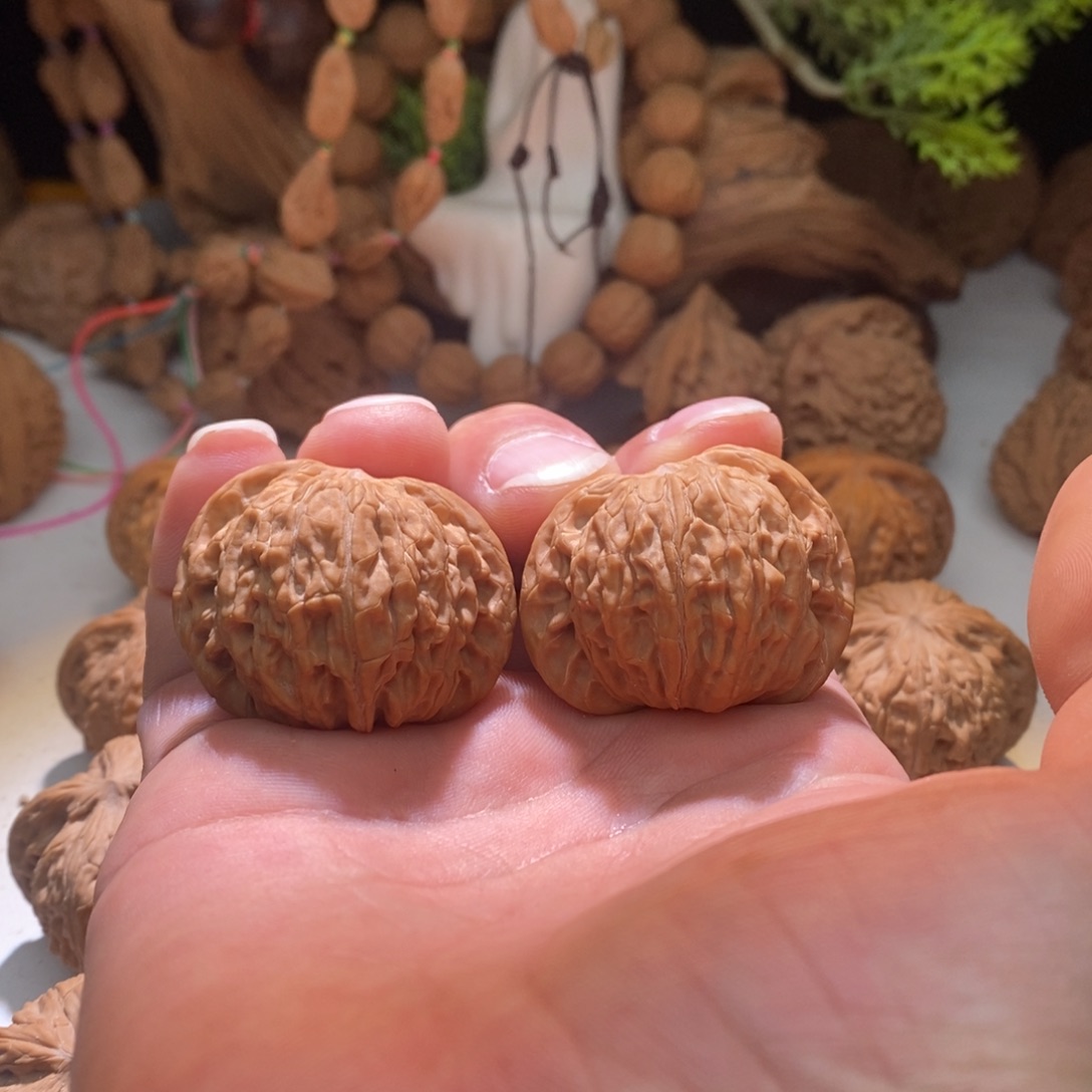 把件文玩核桃蝴蝶磨盘40