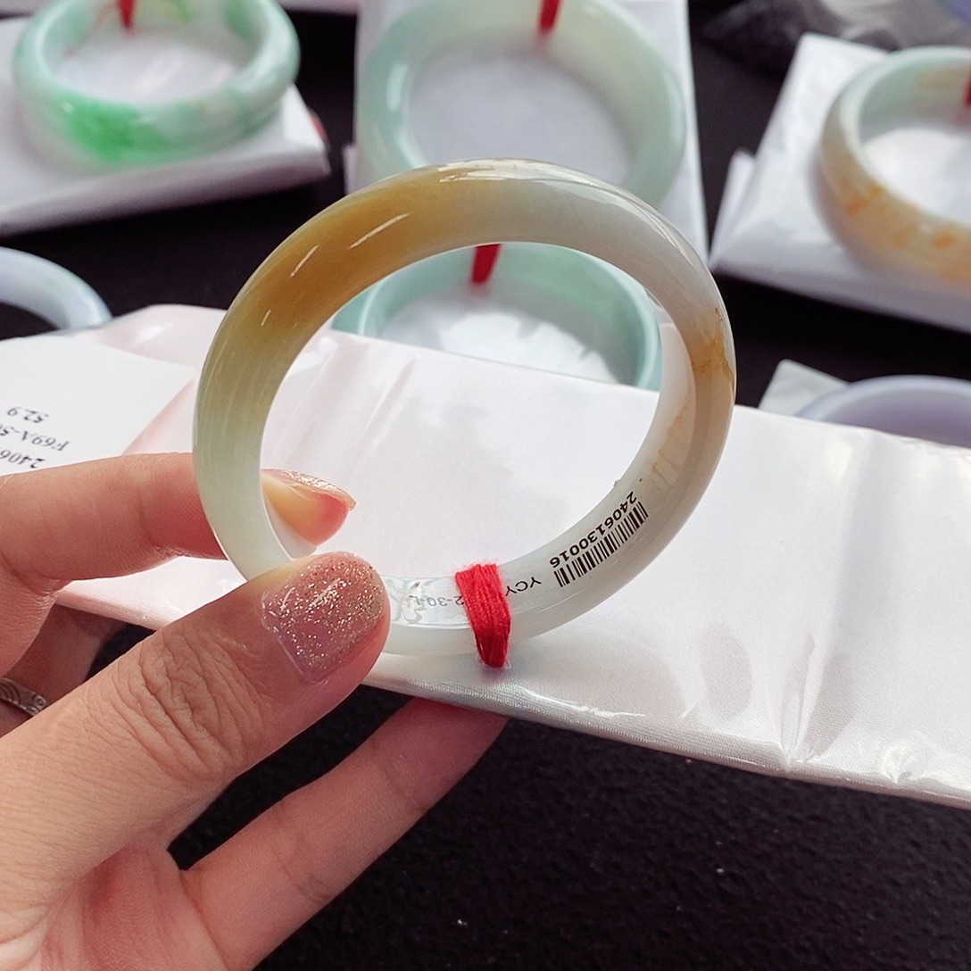 未镶嵌手镯翡翠52黄翡