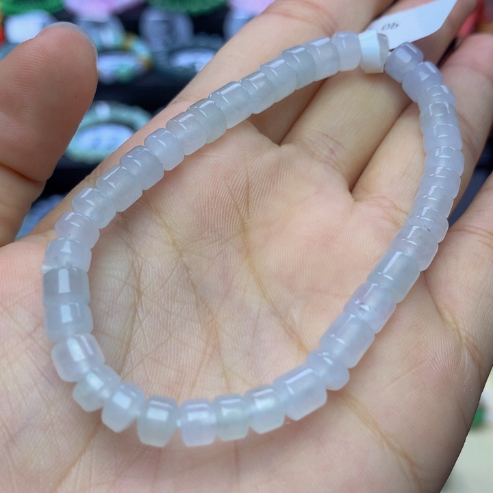 翡翠手链未镶嵌翡翠