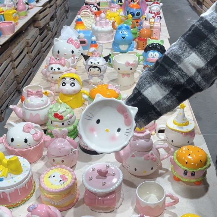 紫砂茶案这么多人在一起玩啊