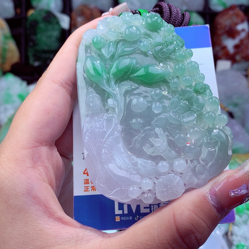 【闪购商品】翡翠颈饰未镶嵌挂件