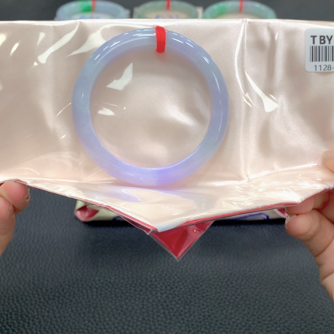 翡翠未镶嵌手镯4号