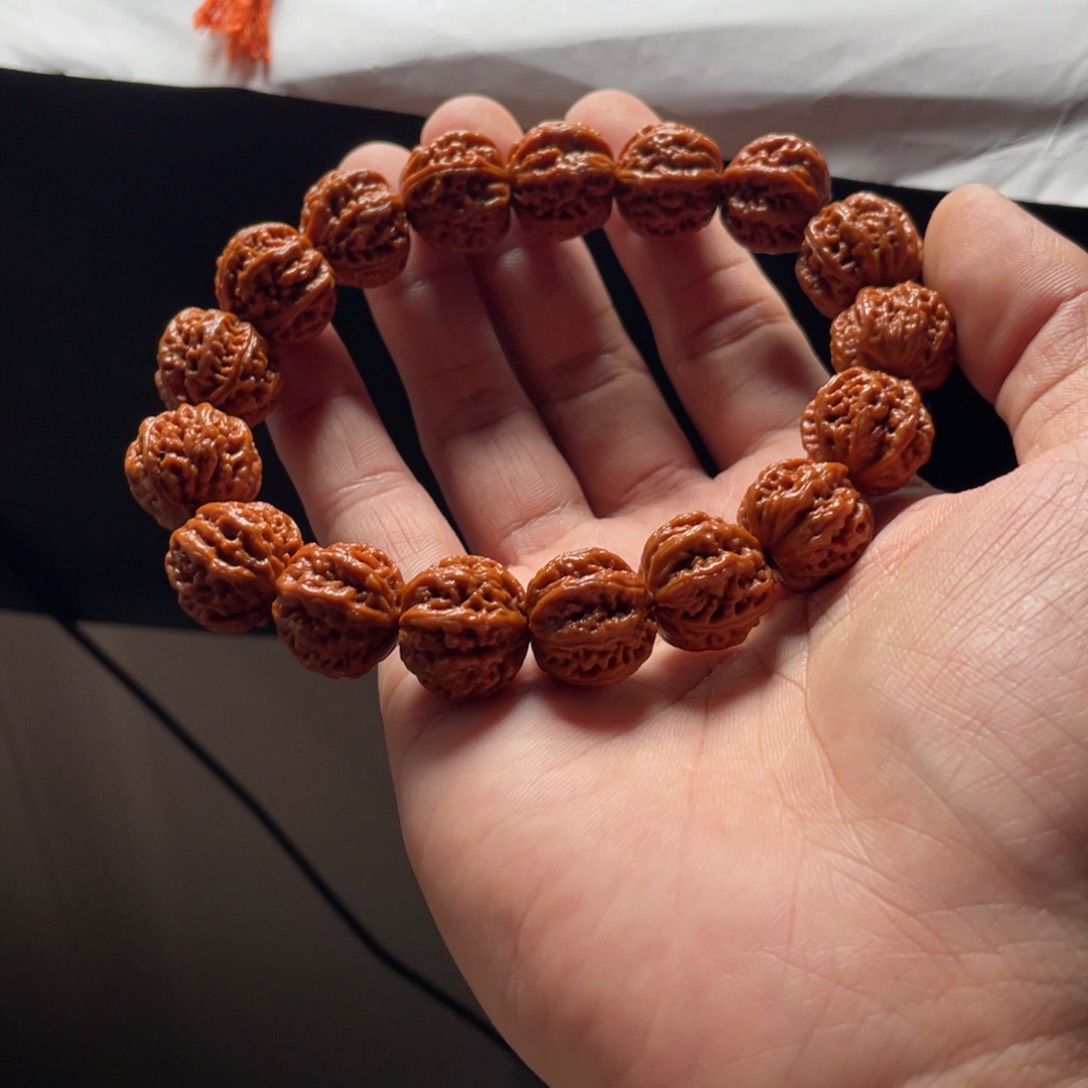 文玩核桃手串京八棱