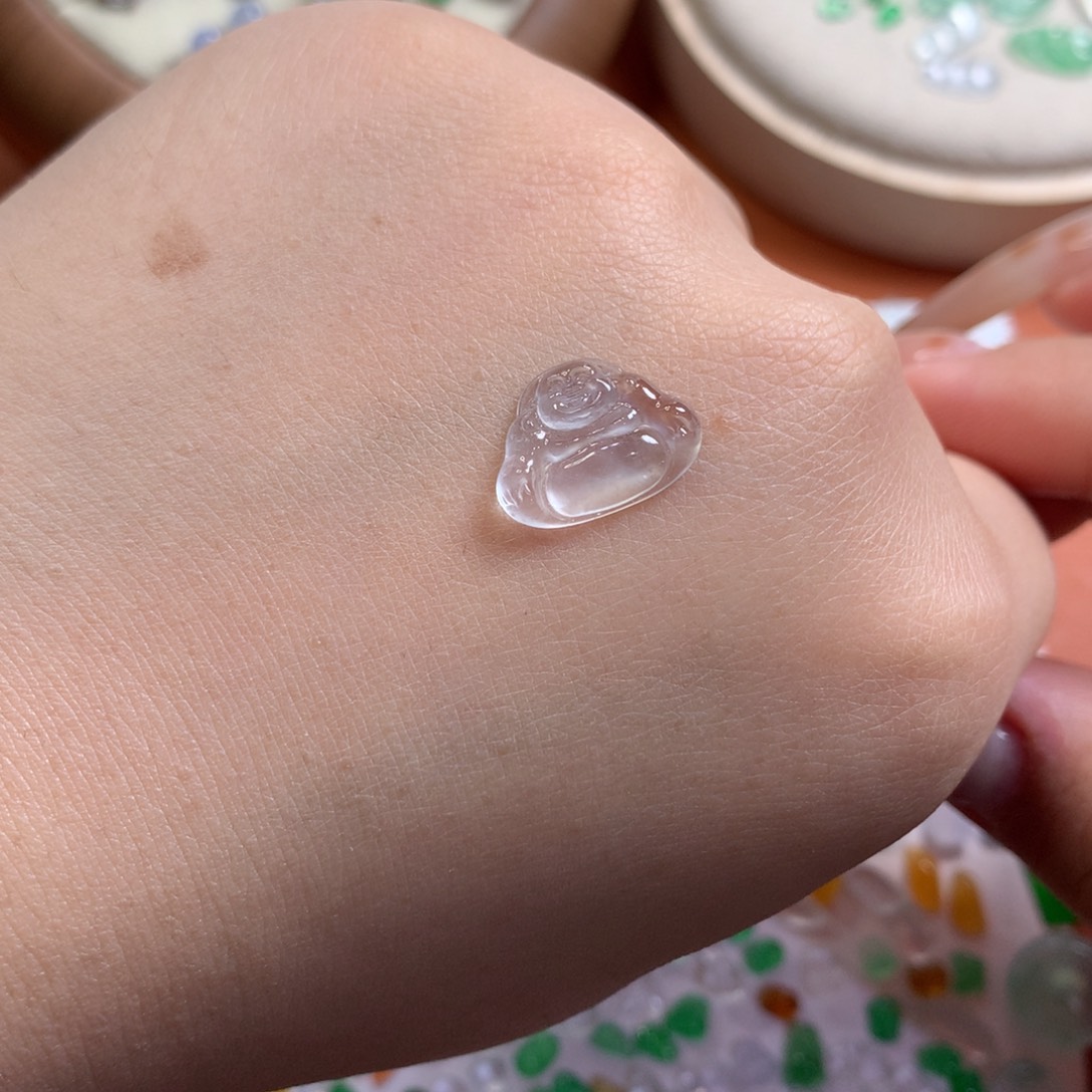 颈饰未镶嵌翡翠佛公