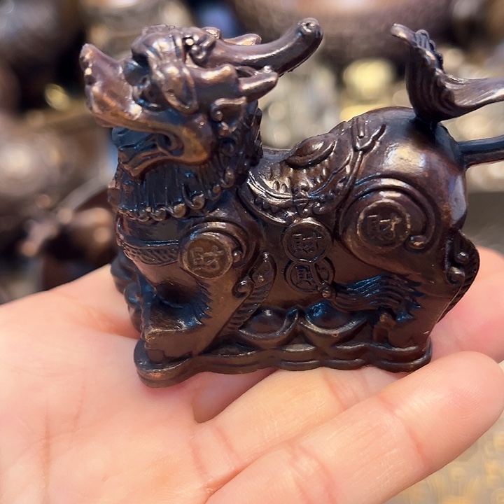 铜器摆件老王直播间