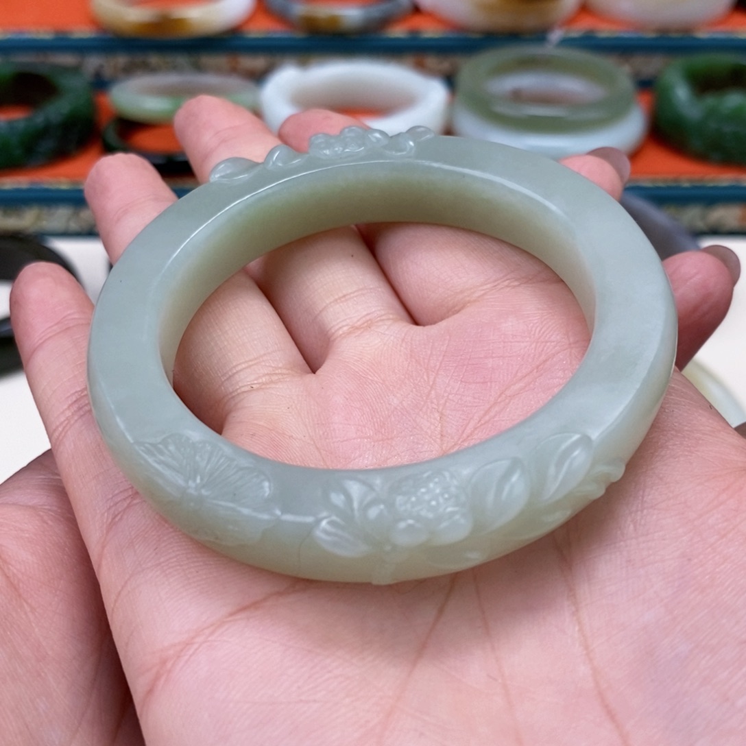 和田玉手镯56未镶嵌