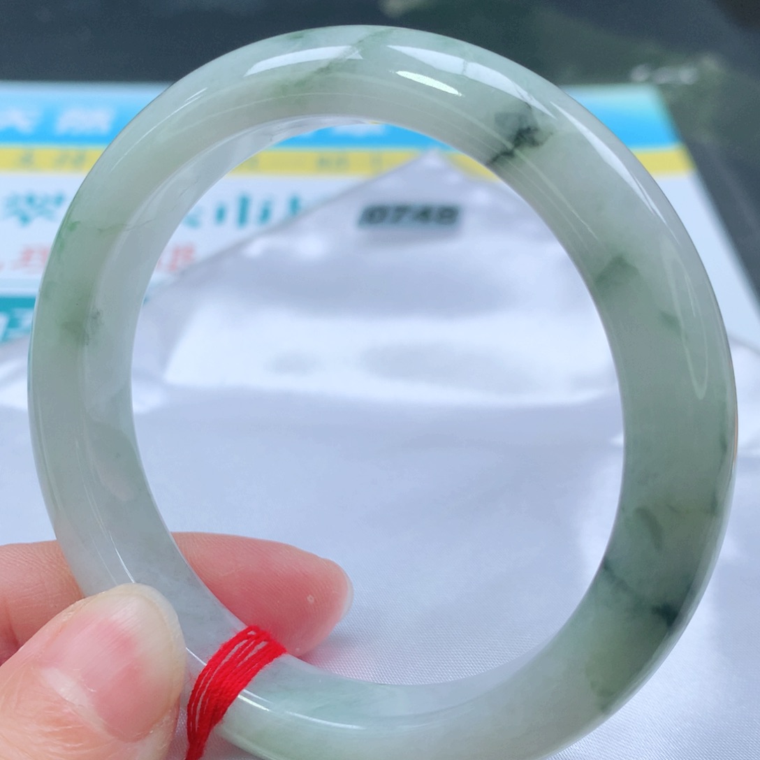 翡翠手镯未镶嵌0748号